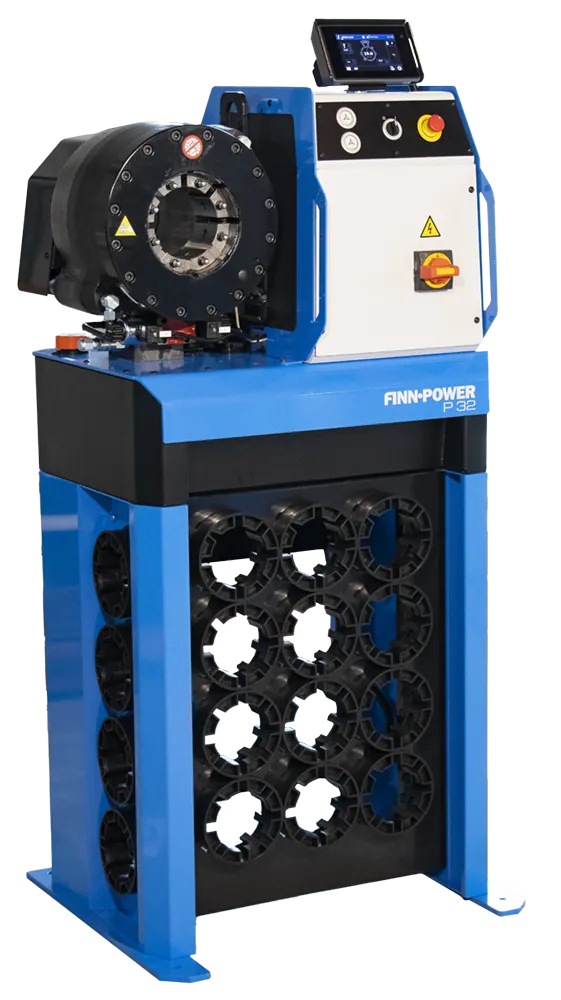 P32SCC Máquina taller con estante Finn-Power